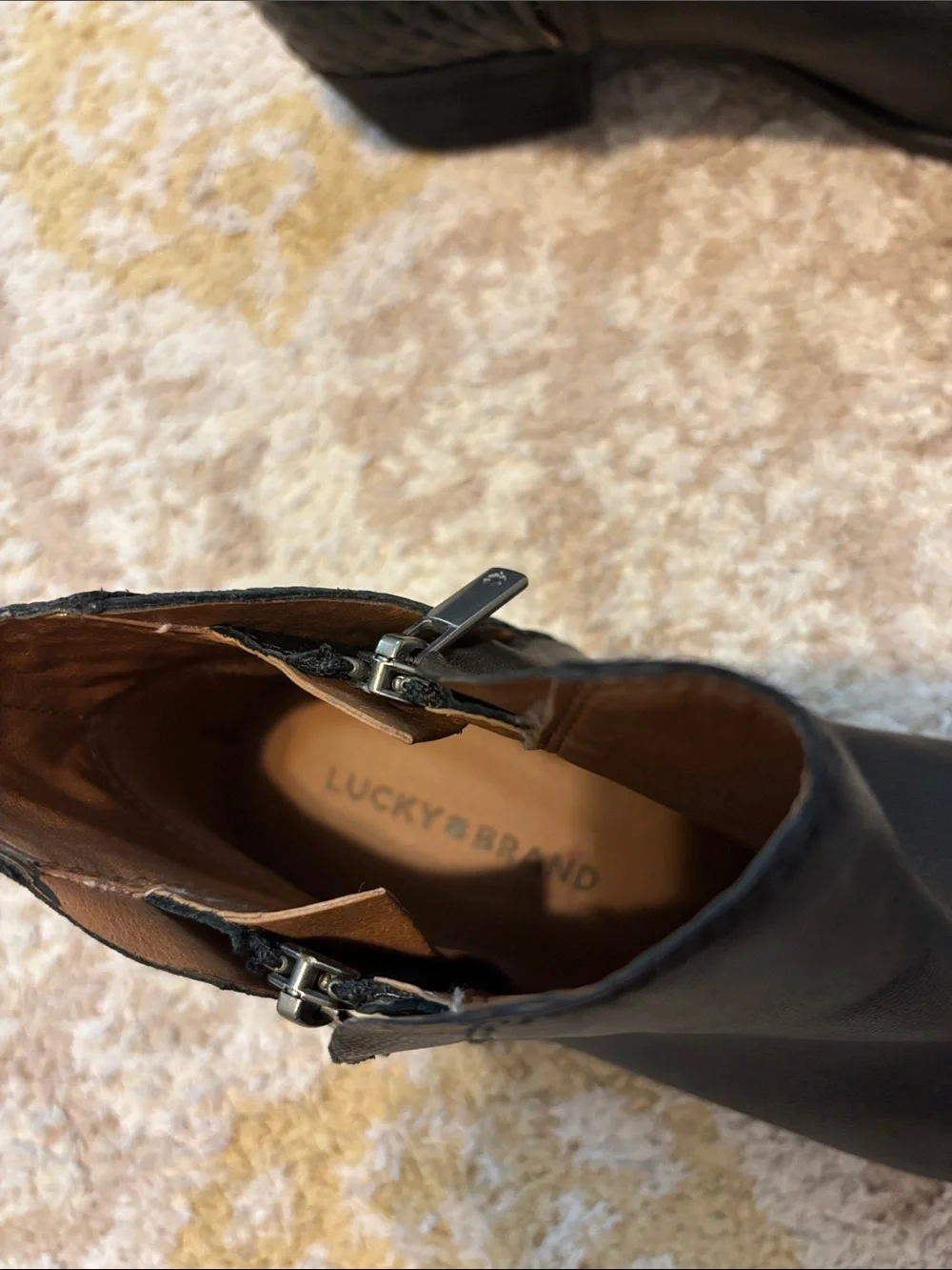 Lucky Brand classic black